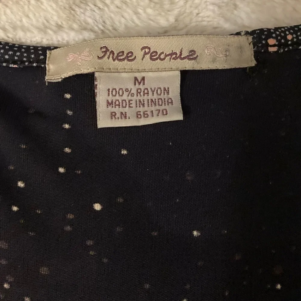 : : VINTAGE FREE PEOPLE Low Cut Polka Dot Cap Sleeve / Sleeveless Dress : : - Picture 6 of 16